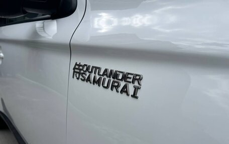 Mitsubishi Outlander III рестайлинг 3, 2014 год, 1 799 000 рублей, 9 фотография