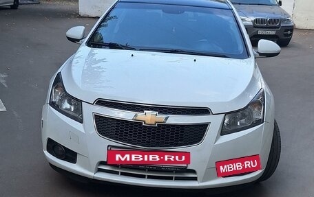 Chevrolet Cruze II, 2012 год, 780 000 рублей, 3 фотография