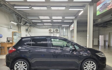 Toyota Auris II, 2011 год, 1 399 000 рублей, 12 фотография