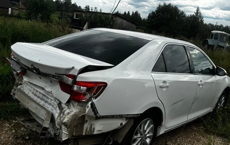 Toyota Camry, 2014 год, 850 000 рублей, 3 фотография