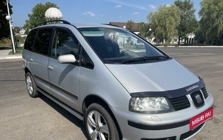 SEAT Alhambra II рестайлинг, 2001 год, 750 000 рублей, 3 фотография