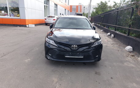 Toyota Camry, 2018 год, 2 150 000 рублей, 2 фотография