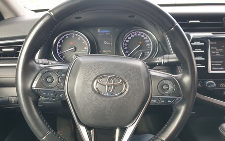 Toyota Camry, 2018 год, 2 150 000 рублей, 10 фотография