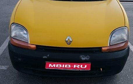 Renault Kangoo II рестайлинг, 2001 год, 600 000 рублей, 1 фотография