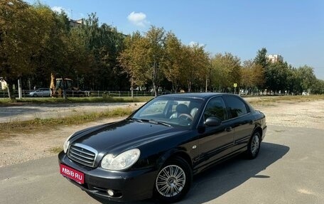 Hyundai Sonata IV рестайлинг, 2004 год, 400 000 рублей, 1 фотография