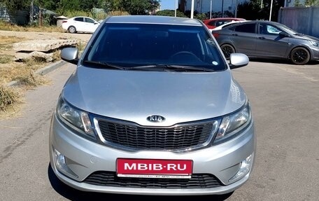 KIA Rio III рестайлинг, 2014 год, 940 000 рублей, 1 фотография