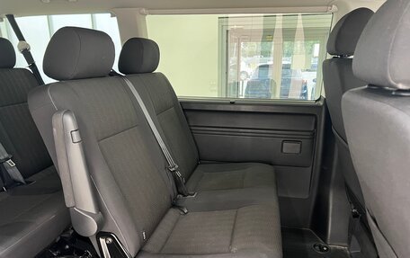 Volkswagen Caravelle T6 рестайлинг, 2019 год, 3 999 000 рублей, 24 фотография