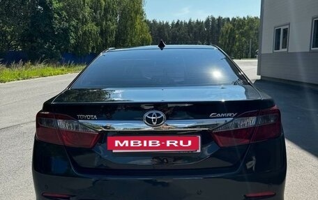 Toyota Camry, 2012 год, 1 700 000 рублей, 4 фотография