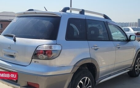 Mitsubishi Outlander III рестайлинг 3, 2005 год, 760 000 рублей, 5 фотография