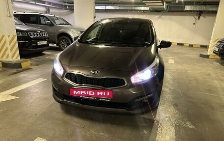 KIA cee'd III, 2018 год, 1 700 000 рублей, 2 фотография