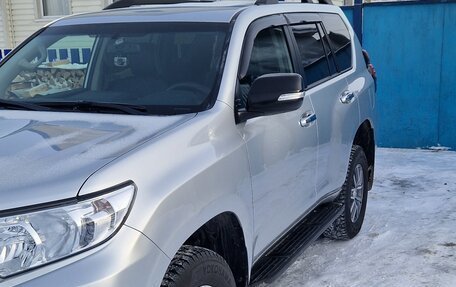 Toyota Land Cruiser Prado 150 рестайлинг 2, 2020 год, 5 550 000 рублей, 2 фотография