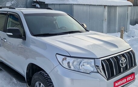 Toyota Land Cruiser Prado 150 рестайлинг 2, 2020 год, 5 550 000 рублей, 10 фотография