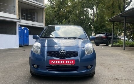 Toyota Yaris III рестайлинг, 2008 год, 850 000 рублей, 12 фотография