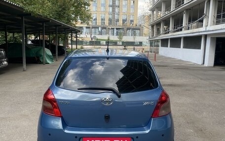 Toyota Yaris III рестайлинг, 2008 год, 850 000 рублей, 22 фотография