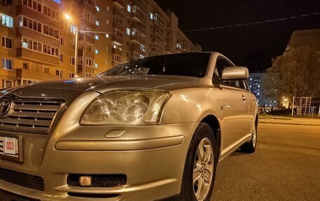 Toyota Avensis III рестайлинг, 2003 год, 780 000 рублей, 10 фотография