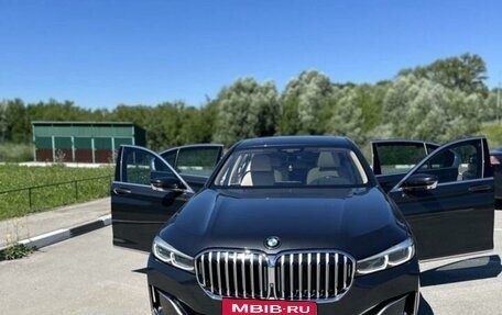 BMW 7 серия, 2019 год, 7 000 000 рублей, 3 фотография