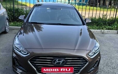 Hyundai Sonata VII, 2019 год, 2 400 000 рублей, 2 фотография