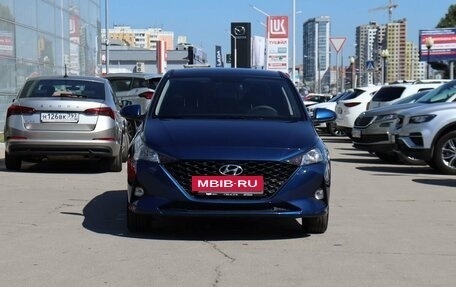 Hyundai Solaris II рестайлинг, 2021 год, 1 899 000 рублей, 2 фотография