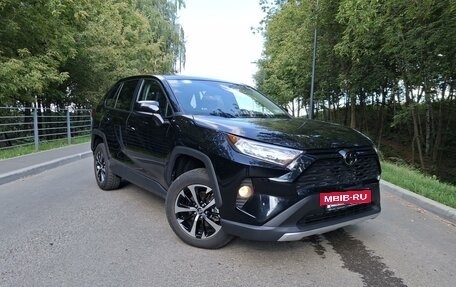 Toyota RAV4, 2022 год, 3 756 000 рублей, 3 фотография