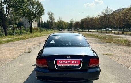 Hyundai Sonata IV рестайлинг, 2004 год, 400 000 рублей, 5 фотография