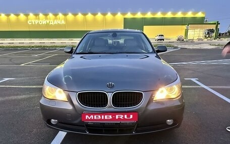 BMW 5 серия, 2004 год, 850 000 рублей, 10 фотография