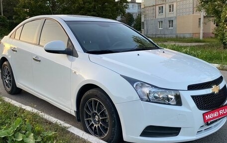 Chevrolet Cruze II, 2012 год, 1 000 000 рублей, 3 фотография