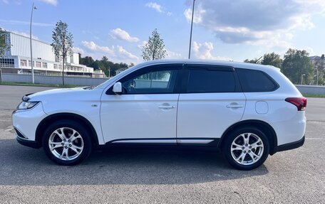 Mitsubishi Outlander III рестайлинг 3, 2015 год, 1 450 000 рублей, 6 фотография