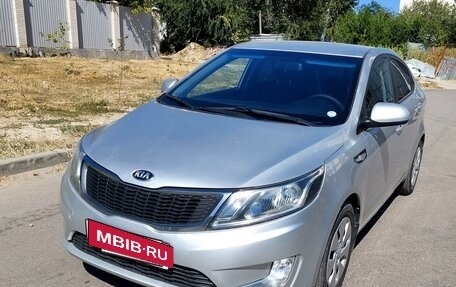 KIA Rio III рестайлинг, 2014 год, 940 000 рублей, 2 фотография