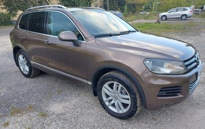 Volkswagen Touareg III, 2011 год, 1 900 000 рублей, 1 фотография