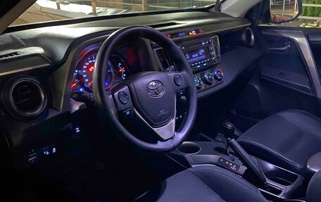 Toyota RAV4, 2014 год, 2 075 990 рублей, 2 фотография