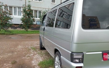 Volkswagen Transporter T4, 2000 год, 850 000 рублей, 2 фотография