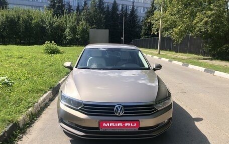 Volkswagen Passat B8 рестайлинг, 2016 год, 2 050 000 рублей, 1 фотография