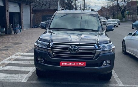 Toyota Land Cruiser 200, 2016 год, 6 500 000 рублей, 2 фотография