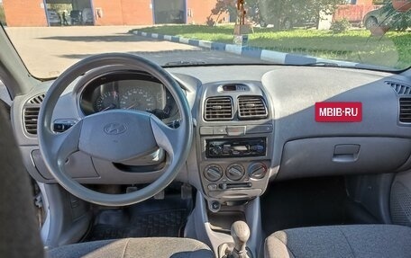 Hyundai Accent II, 2005 год, 300 000 рублей, 10 фотография