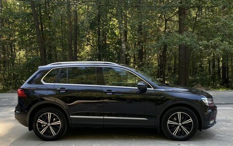 Volkswagen Tiguan II, 2018 год, 3 149 000 рублей, 5 фотография