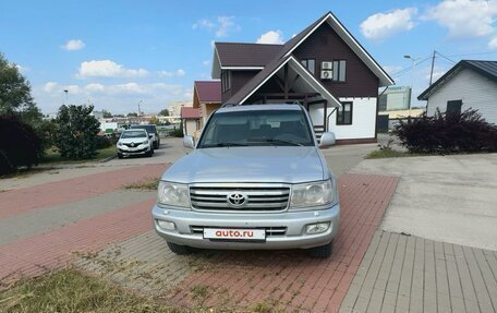 Toyota Land Cruiser 100 рестайлинг 2, 2005 год, 2 190 000 рублей, 3 фотография