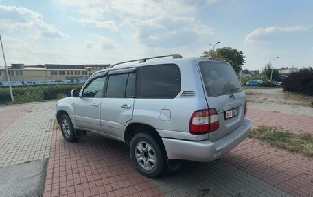 Toyota Land Cruiser 100 рестайлинг 2, 2005 год, 2 190 000 рублей, 8 фотография