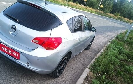 Opel Astra J, 2012 год, 630 000 рублей, 3 фотография