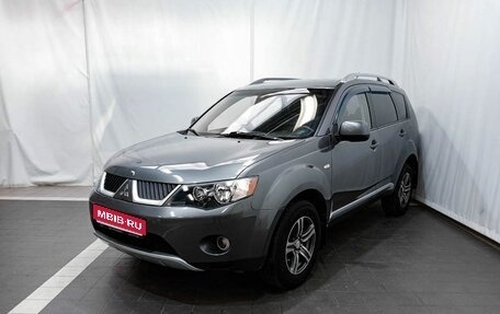 Mitsubishi Outlander III рестайлинг 3, 2008 год, 1 289 000 рублей, 1 фотография