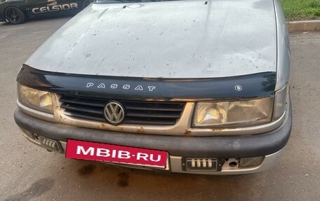 Volkswagen Passat B4, 1994 год, 270 000 рублей, 2 фотография