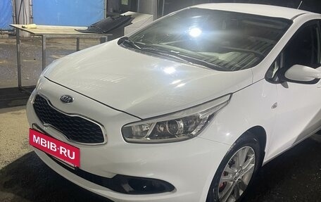 KIA cee'd III, 2014 год, 1 200 000 рублей, 2 фотография