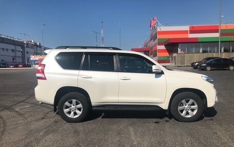 Toyota Land Cruiser Prado 150 рестайлинг 2, 2017 год, 5 000 000 рублей, 5 фотография