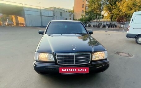 Mercedes-Benz C-Класс, 1996 год, 590 000 рублей, 2 фотография