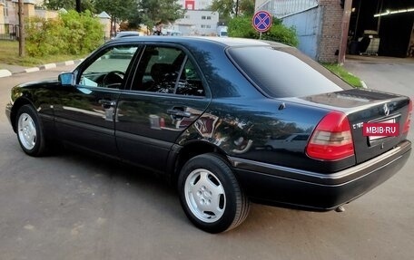 Mercedes-Benz C-Класс, 1996 год, 590 000 рублей, 4 фотография