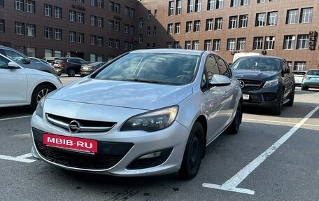 Opel Astra J, 2014 год, 850 000 рублей, 2 фотография