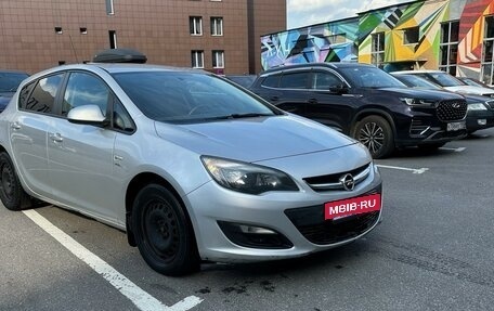 Opel Astra J, 2014 год, 850 000 рублей, 3 фотография