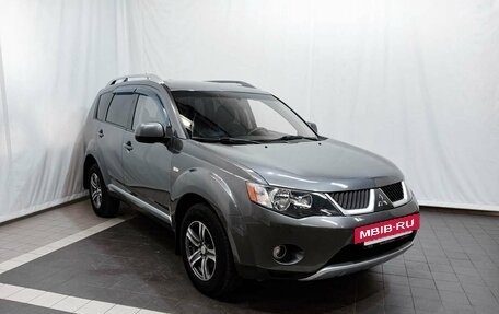 Mitsubishi Outlander III рестайлинг 3, 2008 год, 1 289 000 рублей, 3 фотография