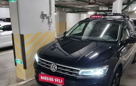 Volkswagen Tiguan II, 2019 год, 2 550 000 рублей, 2 фотография