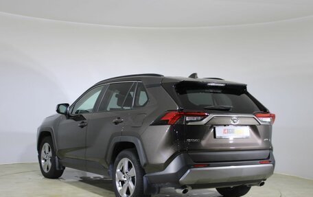 Toyota RAV4, 2020 год, 3 450 000 рублей, 7 фотография