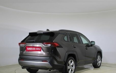 Toyota RAV4, 2020 год, 3 450 000 рублей, 5 фотография